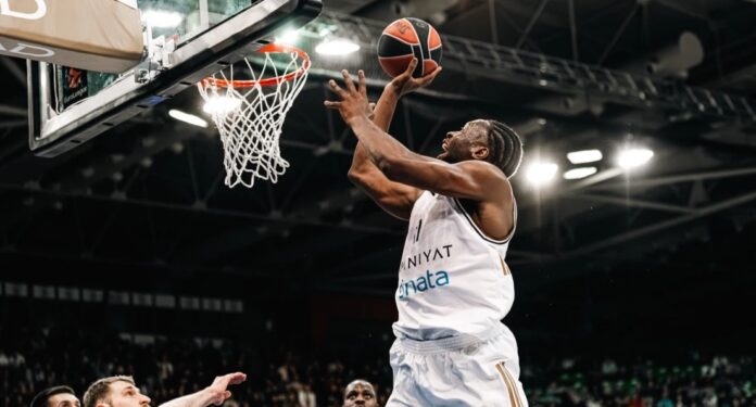 Ντουμπάι νίκη Μπασκόνια EuroLeague αγώνας