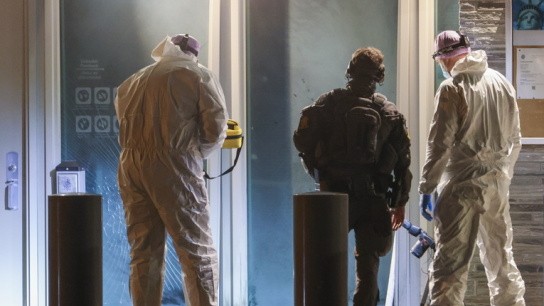 ύποπτος έκρηξης πρεσβείας Όσλο κουκουλοφόρος