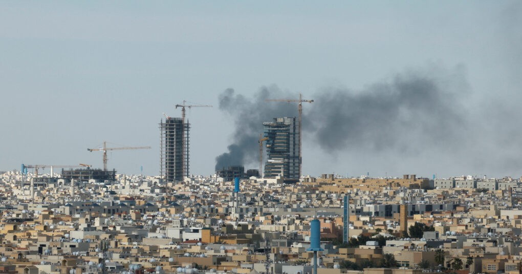 Σαουδική Αραβία και ΗΑΕ έναντι Ιράν στον Κόλπο