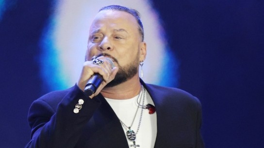 Χρήστος Δάντης ακυρώνει εμφανίσεις μετά το κάταγμα