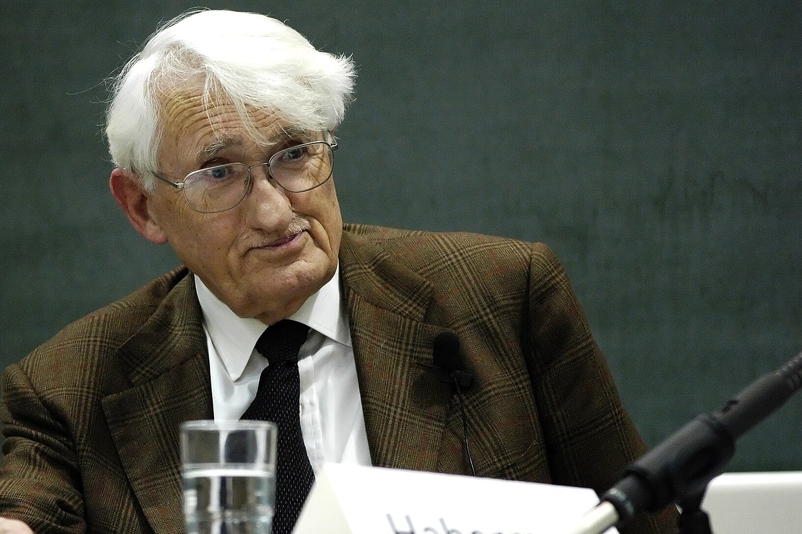 Γιούργκεν Χάμπερμας φιλόσοφος Σχολή Φρανκφούρτης