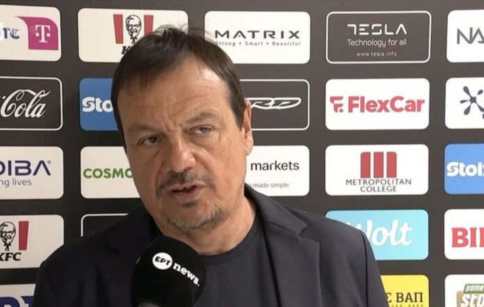 Άταμαν Χολμς Παναθηναϊκός κριτική στην ανάπαυλα