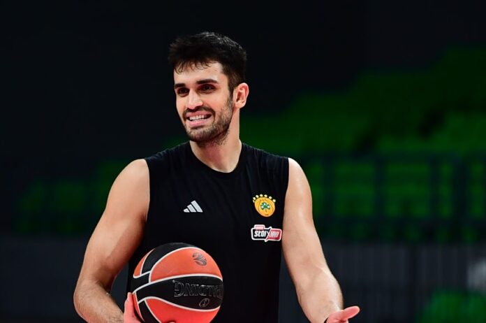 Ομέρ Γιούρτσεβεν σε αγώνα G-League με τους Βάιπερς