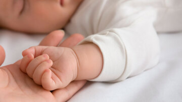 Κακοποίηση βρέφους Πύργος νοσοκομείο Καραμανδάνειο