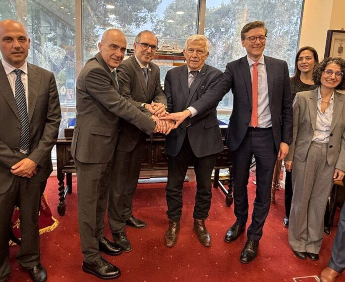 Suction sails τεχνολογία Laskaridis Shipping πλοίο