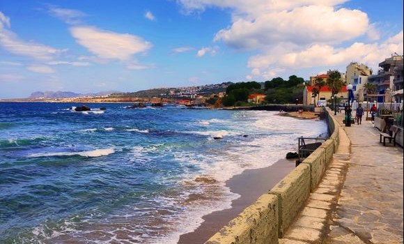 Παραλία Κουμ Καπί Χανιά απαγόρευση κολύμβησης λύματα