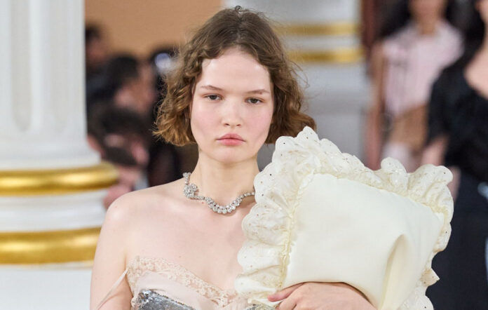 Νυχτερινή ρουτίνα ομορφιάς φροντίδα δέρματος