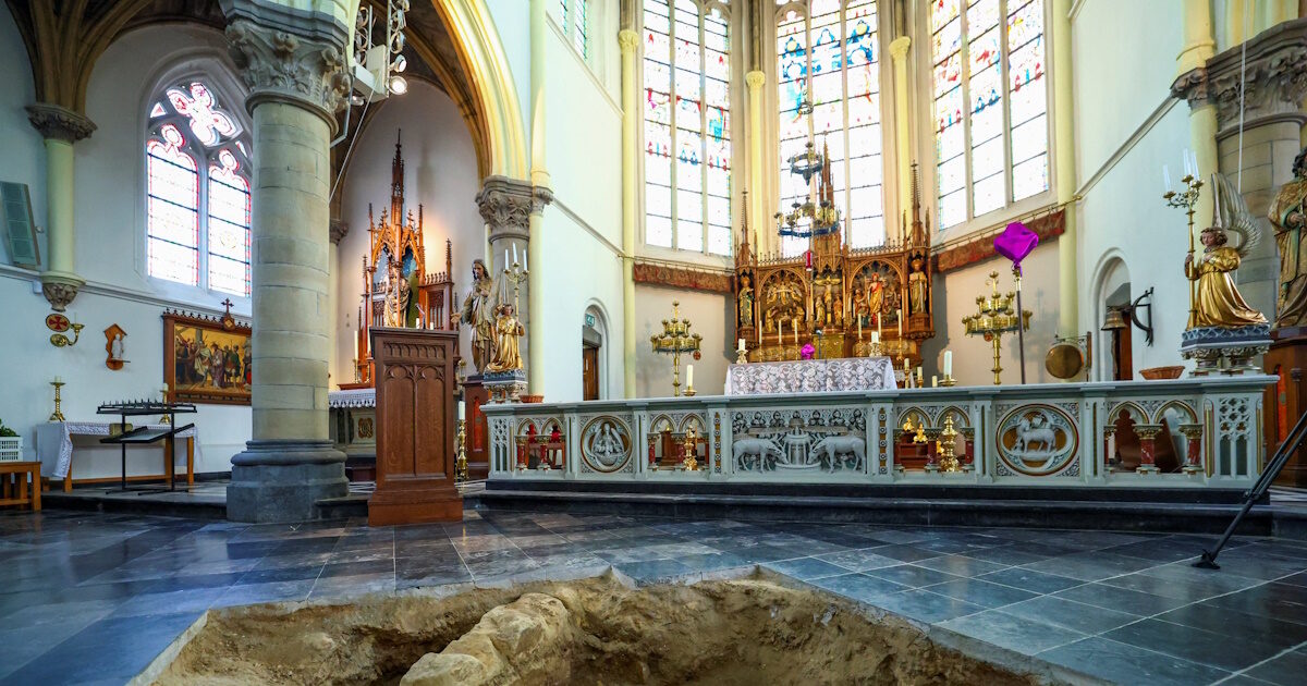 Λείψανα Ντ'Αρτανιάν εκκλησία Μάαστριχτ Ολλανδία