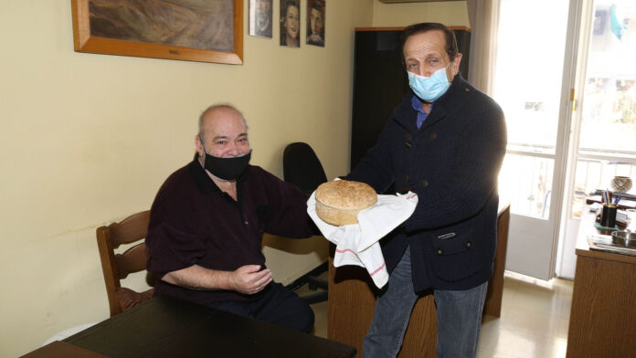 Σπύρος Μπιμπίλας αποχαίρετα Χρήστο Βαλαβανίδη