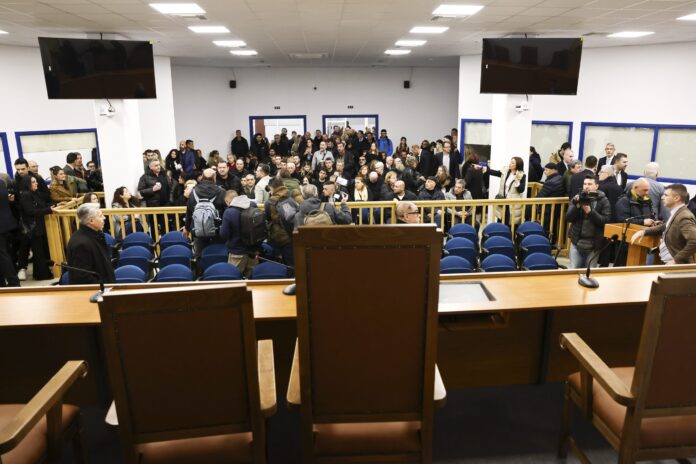 δίκη Τεμπών Λάρισα συγγενείς θυμάτων δικαστήριο