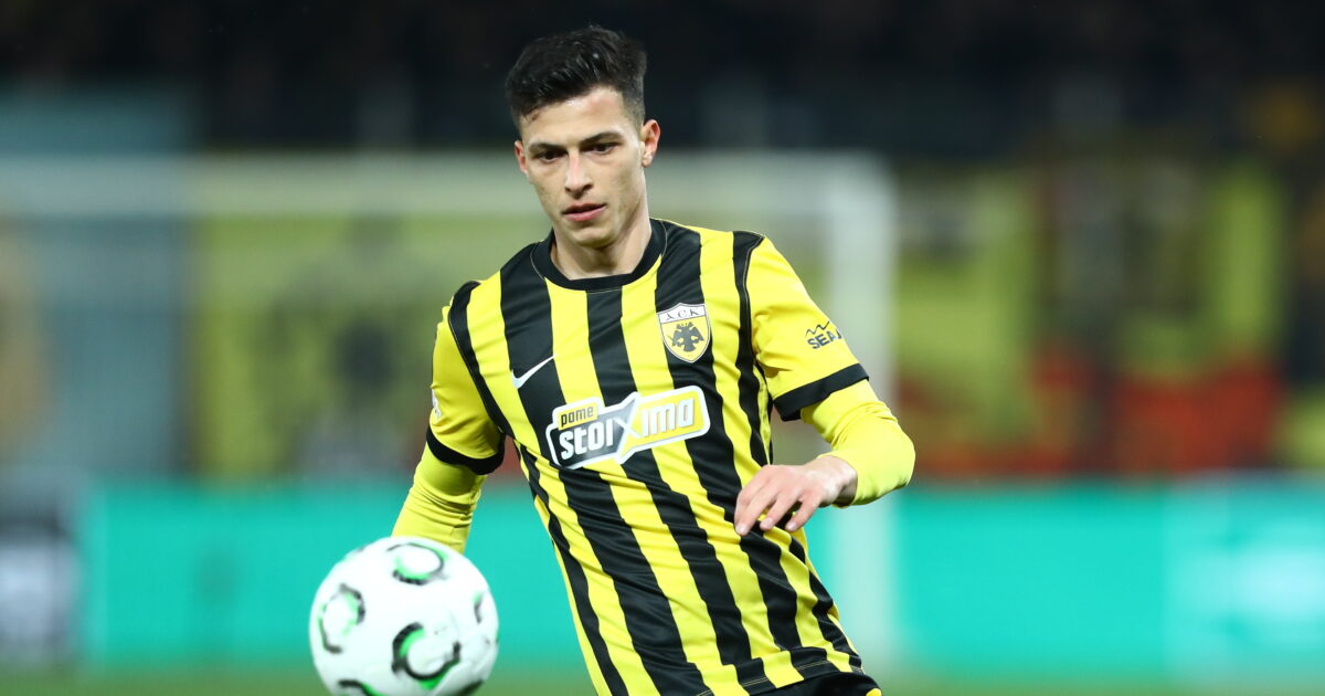 Πήλιος στην Αλβανία, Παυλίδης με 28 γκολ στη Μπενφίκα Παυλίδης Μπενφίκα Πήλιος ΑΕΚ Έλληνες ποδοσφαιριστές