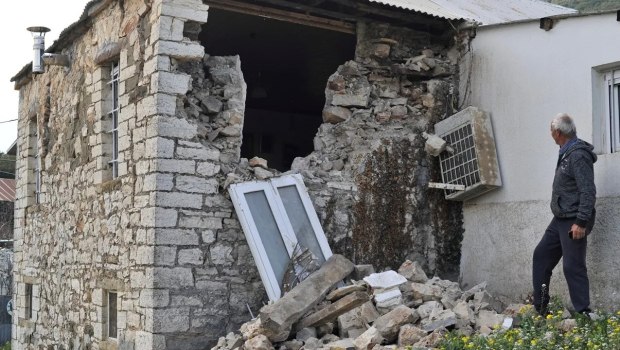 Αυτοψίες σε κατοικίες μετά τον σεισμό Θεσπρωτίας