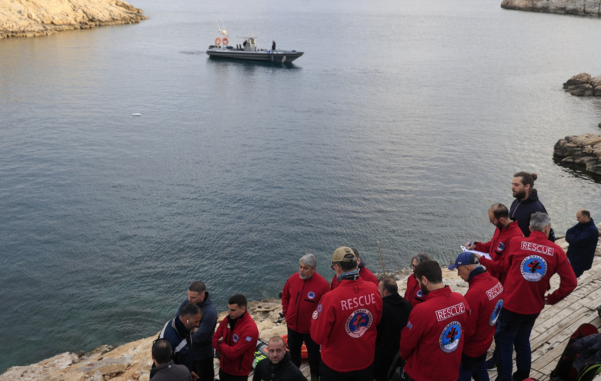 έρευνες για δύτη Βουλιαγμένης Πηγάδι του Διαβόλου