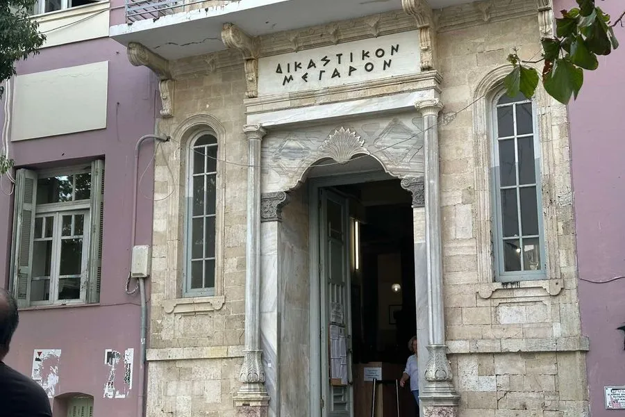 Κύκλωμα εκμετάλλευσης ανθρώπων Ηράκλειο χειροπέδες