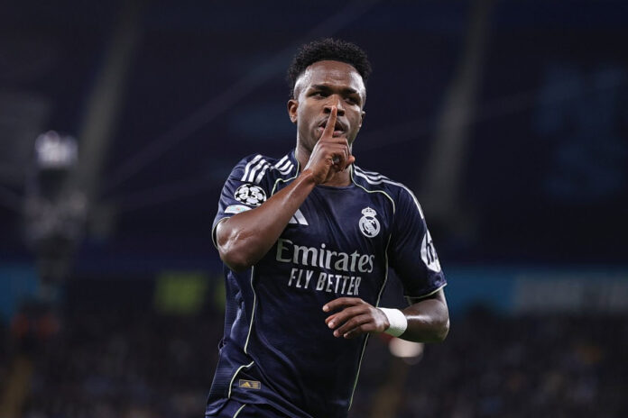 Βινίσιους Ρεάλ Μαδρίτης πανηγυρίζει γκολ Champions League