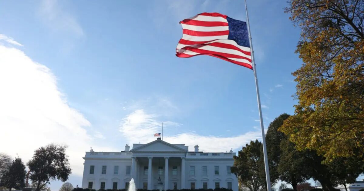 Λευκός Οίκος επίθεση Ιράν στρατιωτική κλιμάκωση