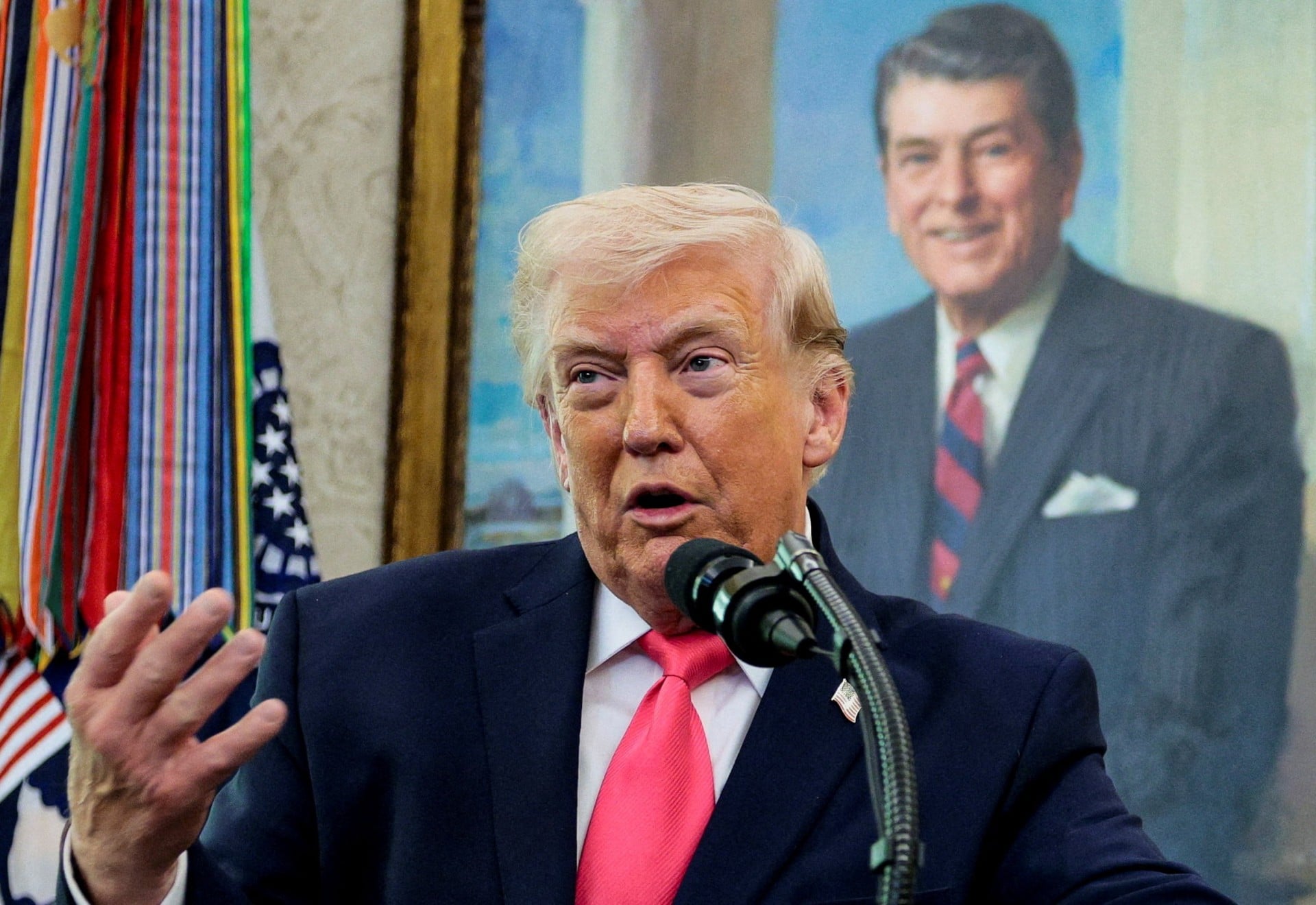 Τραμπ πόλεμος Ιράν ΝΑΤΟ Στενά Ορμούζ