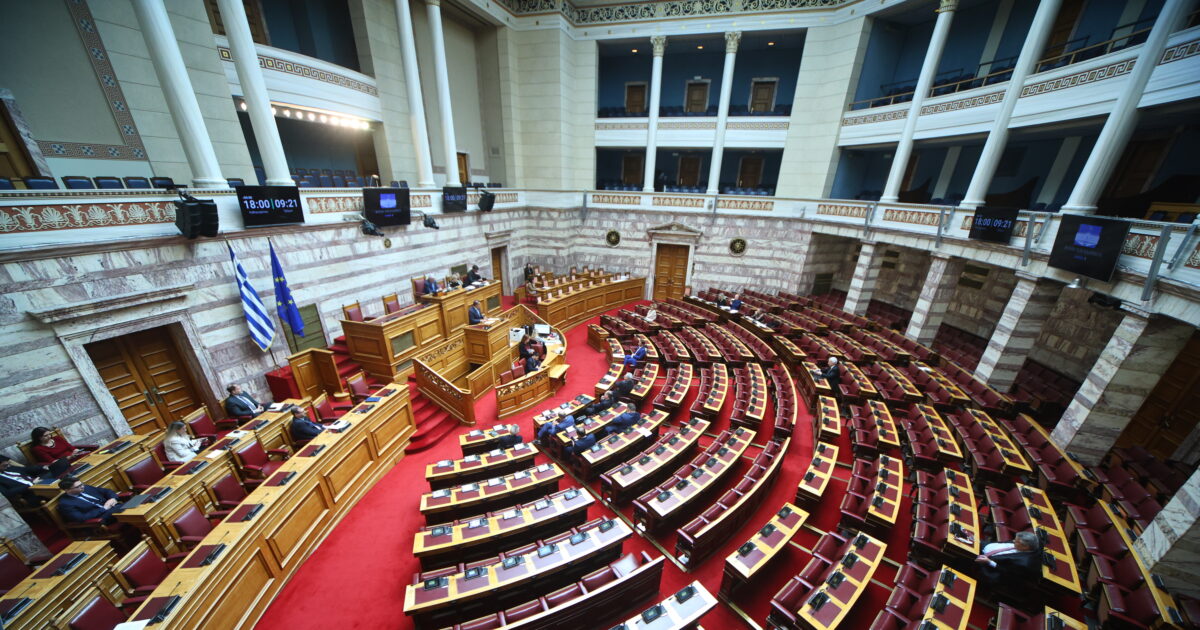 Συζήτηση στη Βουλή ΠΑΣΟΚ ΝΔ Ανδρουλάκης