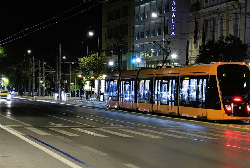 Τραμ Γραμμή 7 στάση ΣΕΦ Αθήνα