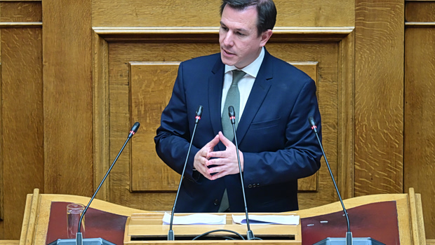 Σαμαράς Μητσοτάκης επίθεση Βουλή πολιτική κρίση