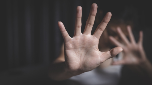 ενδοοικογενειακή βία Βόλος αστυνομία σύλληψη