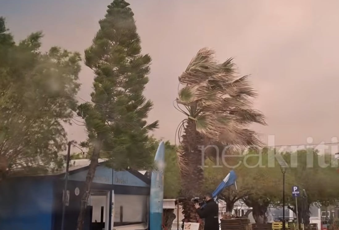 Ανεμοστρόβιλος ανέτρεψε νταλίκα Ιεράπετρα κακοκαιρία Κρήτη