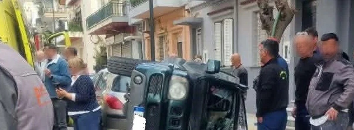 Τροχαίο στην Πάτρα με αναποδογυρισμένο τζιπ και οικογένεια