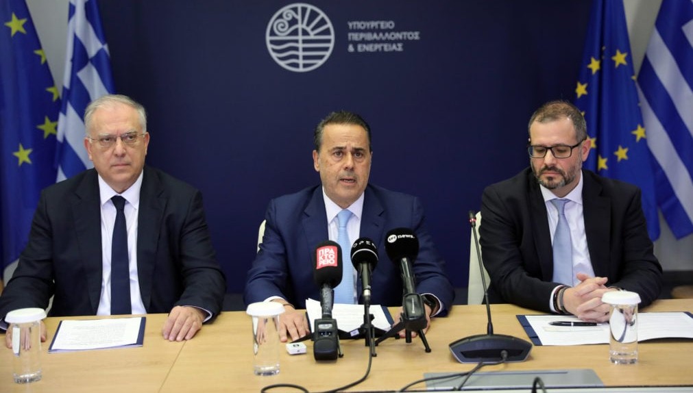 Σταύρος Παπασταύρου Τάκης Θεοδωρικάκος υπουργοί ανακοίνωση μέτρων