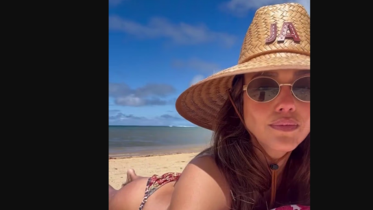 Τζέσικα Άλμπα μπικίνι διακοπές Χαβάη Instagram