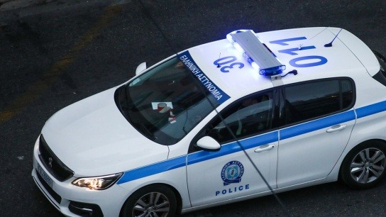 μοτοσικλετιστής έλεγχος Τροχαίας Αθηνών Λαμίας