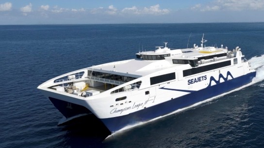 Πλοίο εμπλοκή άγκυρας λιμάνι Πάρος