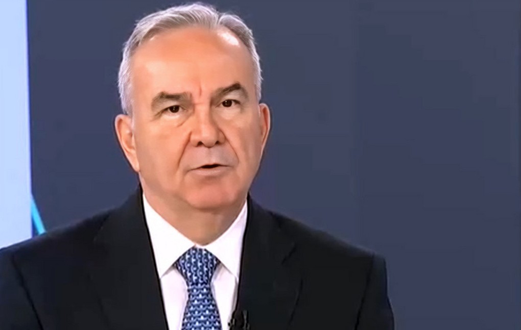 Αναπληρωτής Υπουργός Νίκος Παπαθανάσης Οικονομικών