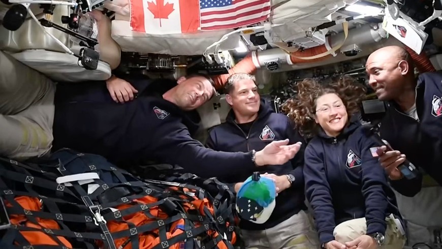 Πρόεδρος Τραμπ αστροναύτες Artemis II αποστολή Σελήνη