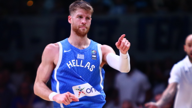 Τόμας Γουόκαπ Ολυμπιακός ελληνικό διαβατήριο Instagram