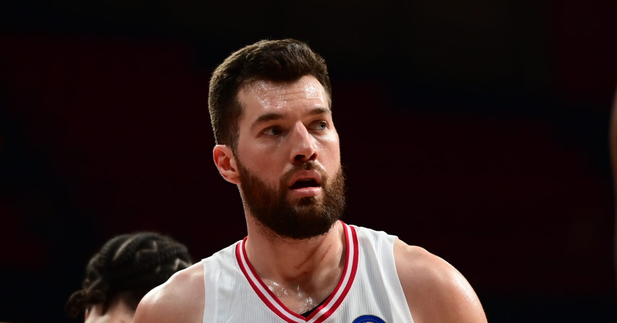 Άλεκ Πίτερς Αρμάνι Μιλάνο μεταγραφή Ολυμπιακός