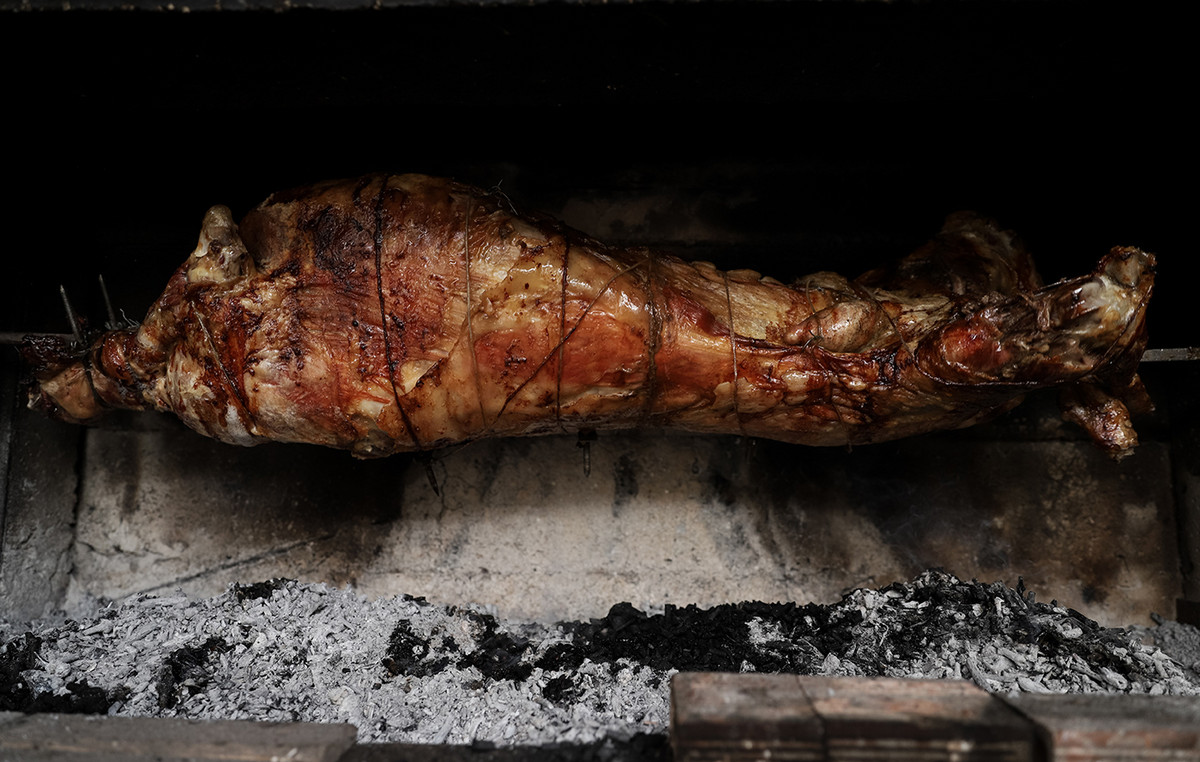 πασχαλινό τραπέζι 2026 κόστος αρνί ψησταριά